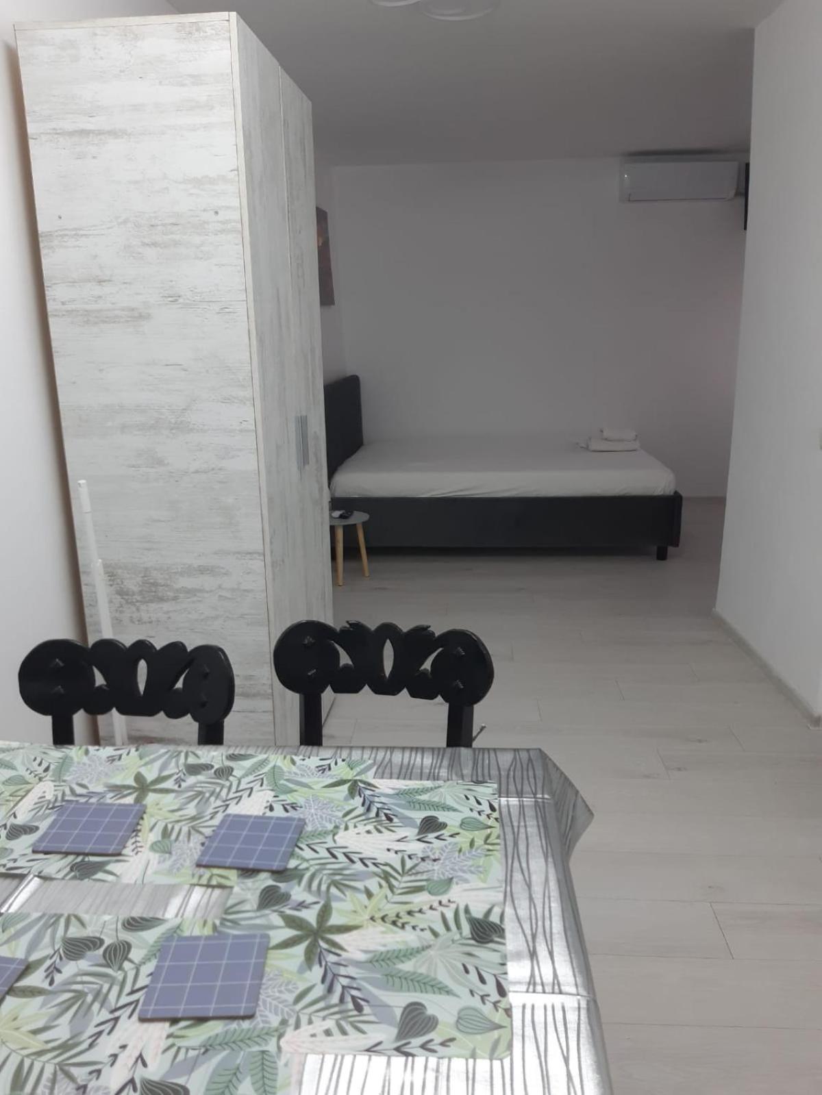 Casa Silvia Apartment คอนสตันซา ภายนอก รูปภาพ